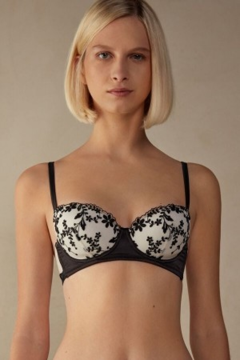 Intimissimi Delicate Love Sofia Balconette Bra Zwart | PNLER82590